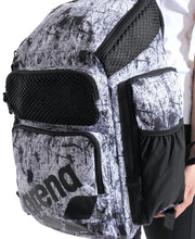 ARENA ONE GO BACKPACK 45L ALLOVER LACQUER - Multicolour