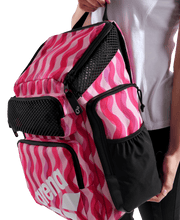 ARENA ONE GO BACKPACK 45L ALLOVER RIPPLE PRINT - Pink