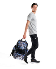 ARENA ONE GO BACKPACK 45L ALLOVER SCRATCHED - Multicolour