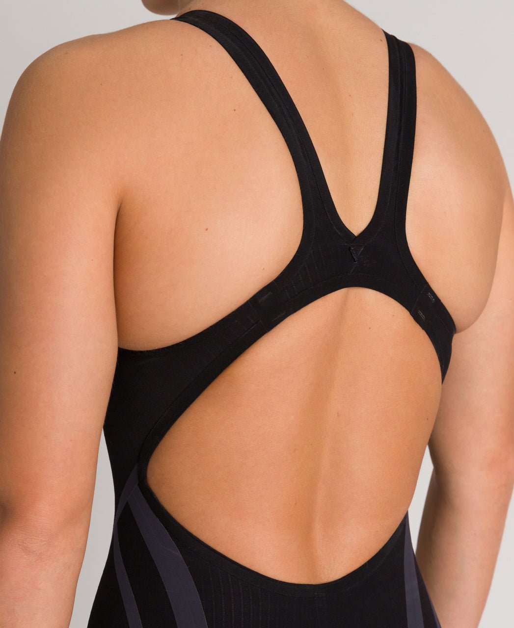 ARENA WOMENS POWERSKIN CARBON CORE FX OPEN BACK KNEESUIT - Black