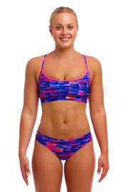 FUNKITA WOMENS WARPED WAVES SPORTS TOP - Multicolour